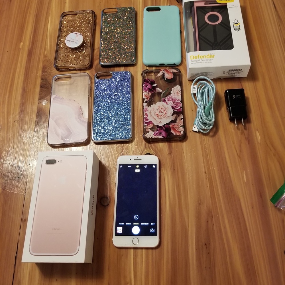 iPhone 7 Plus - Picture 7 of 8
